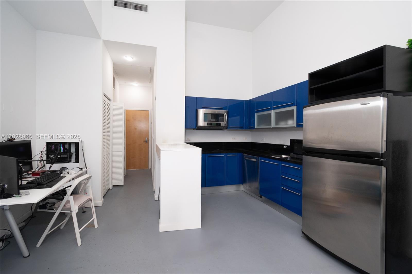VIZCAYNE SOUTH CONDO - Residential Lease