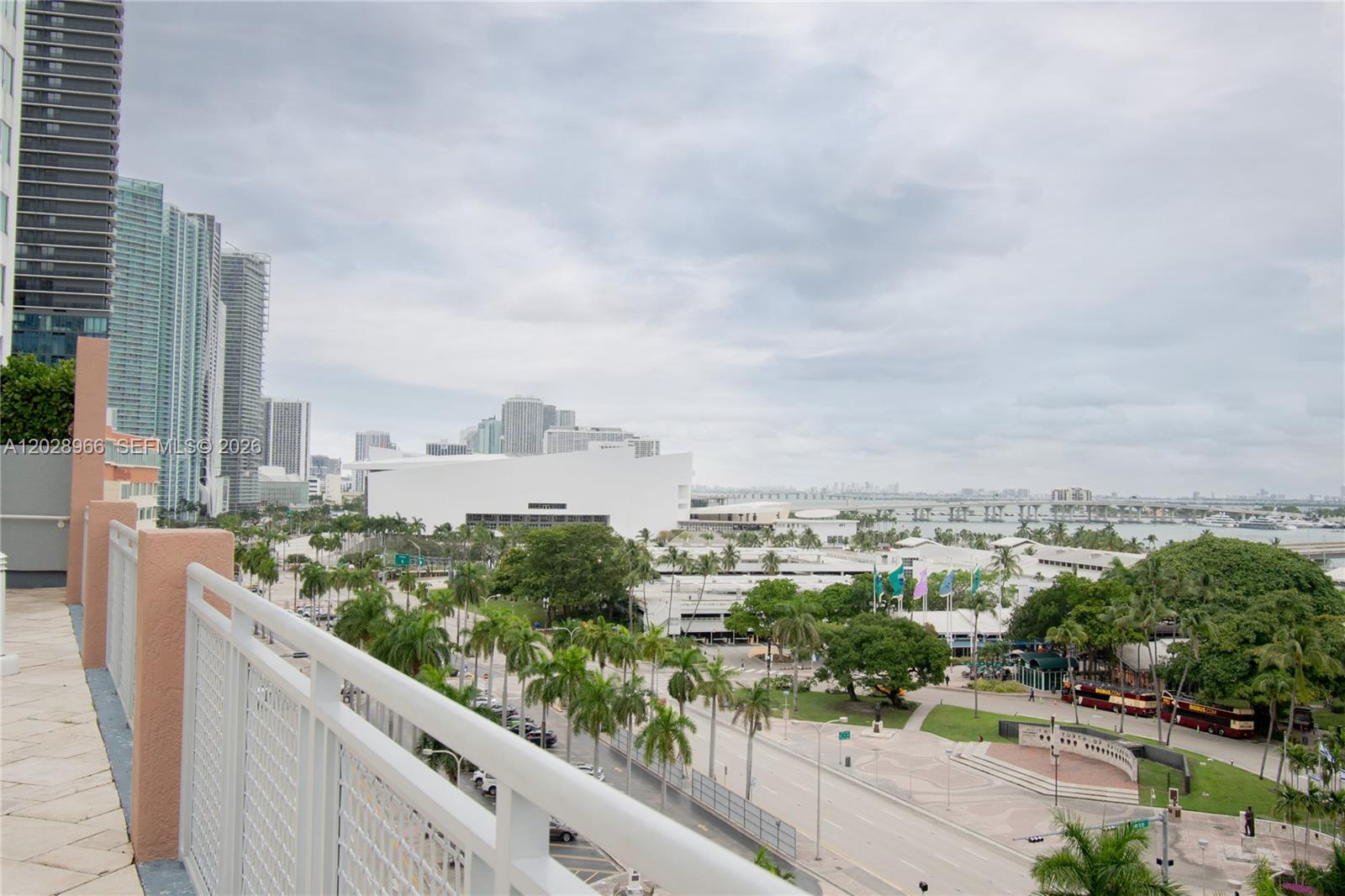 VIZCAYNE SOUTH CONDO - Residential Lease