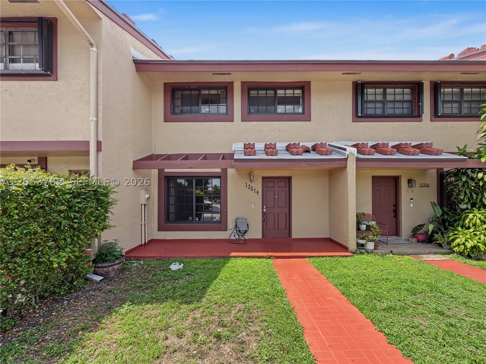 MILLER DREAMS SEC 1 - Residential Lease
