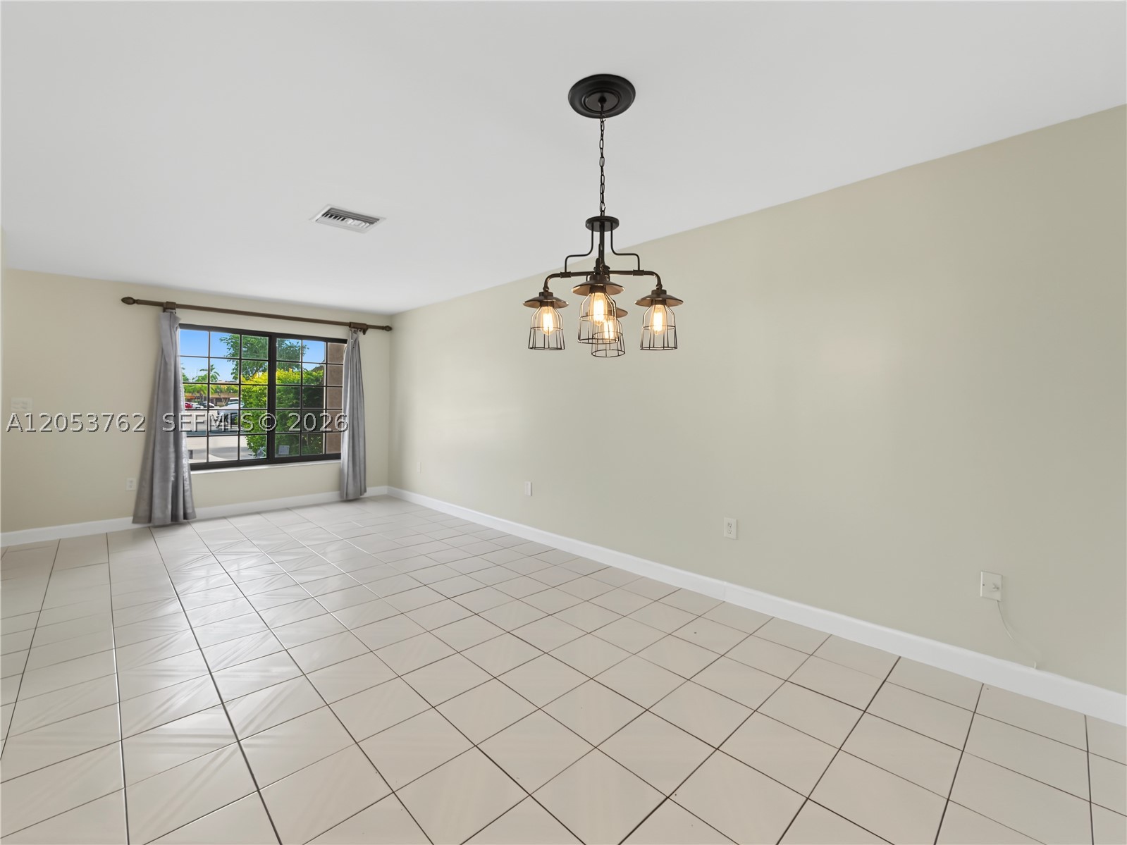 MILLER DREAMS SEC 1 - Residential Lease