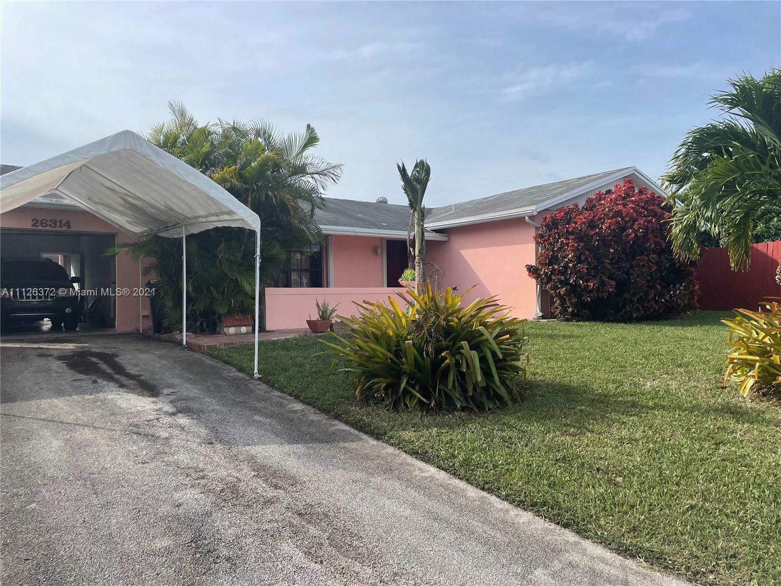 MEADOW WOOD MANOR SEC 1 - Residential