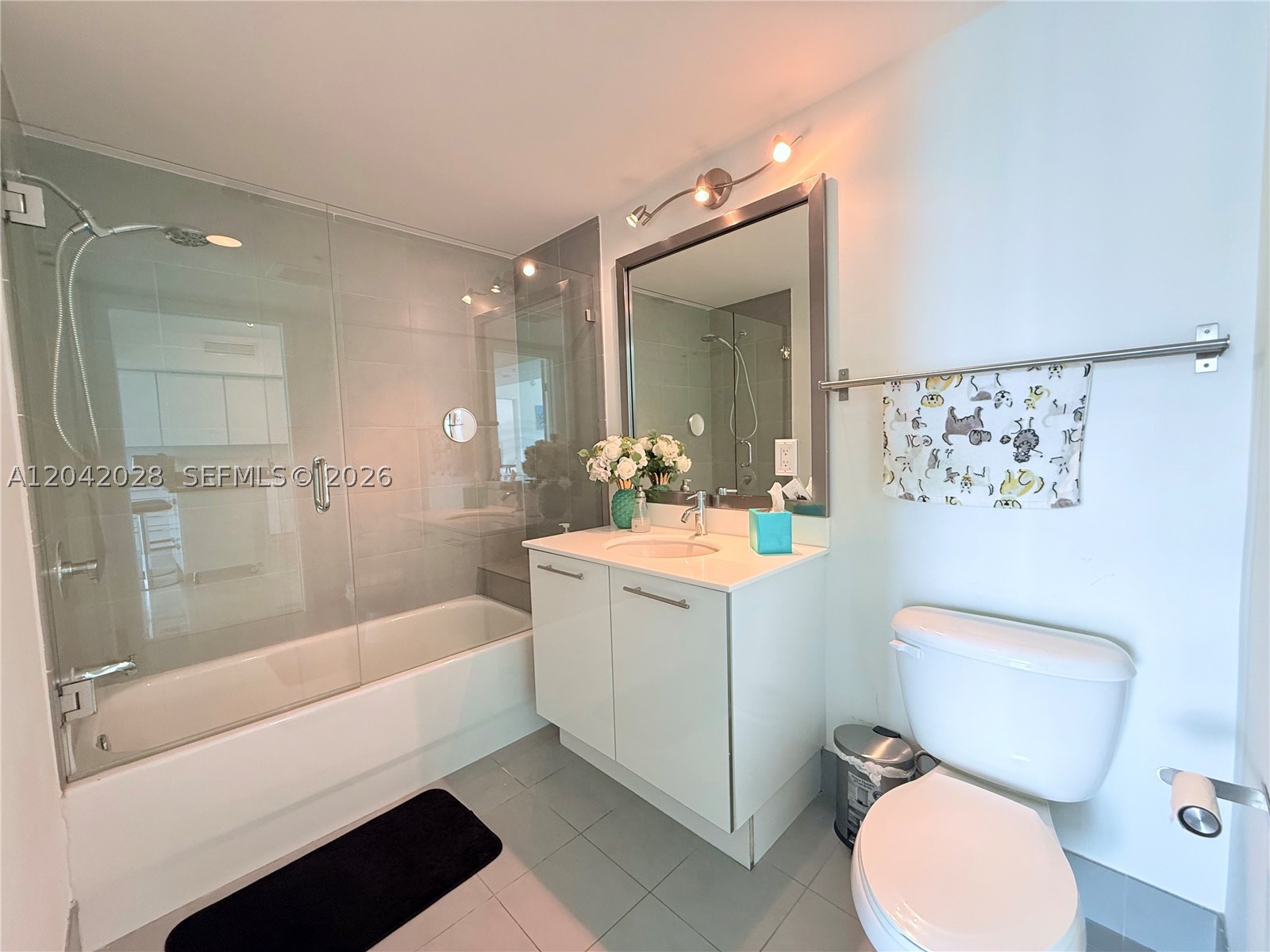 MINT CONDO - Residential Lease