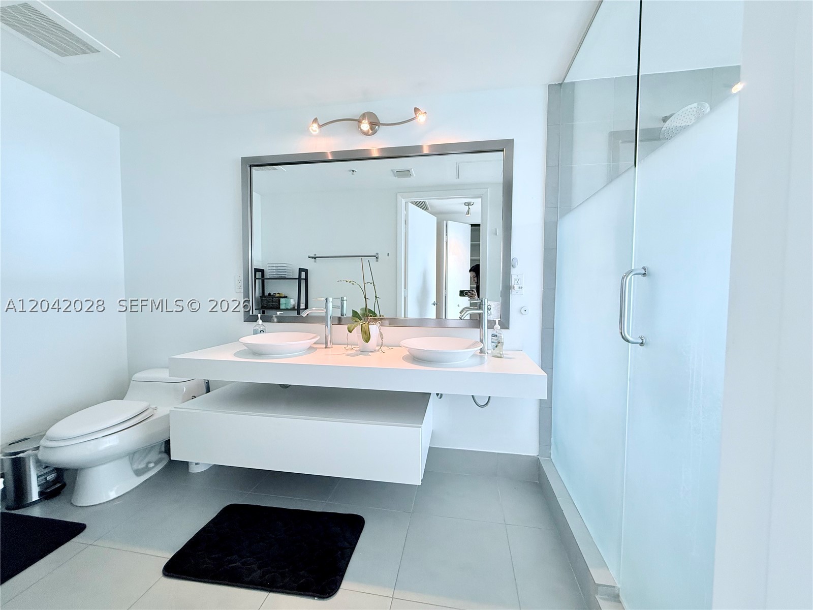 MINT CONDO - Residential Lease