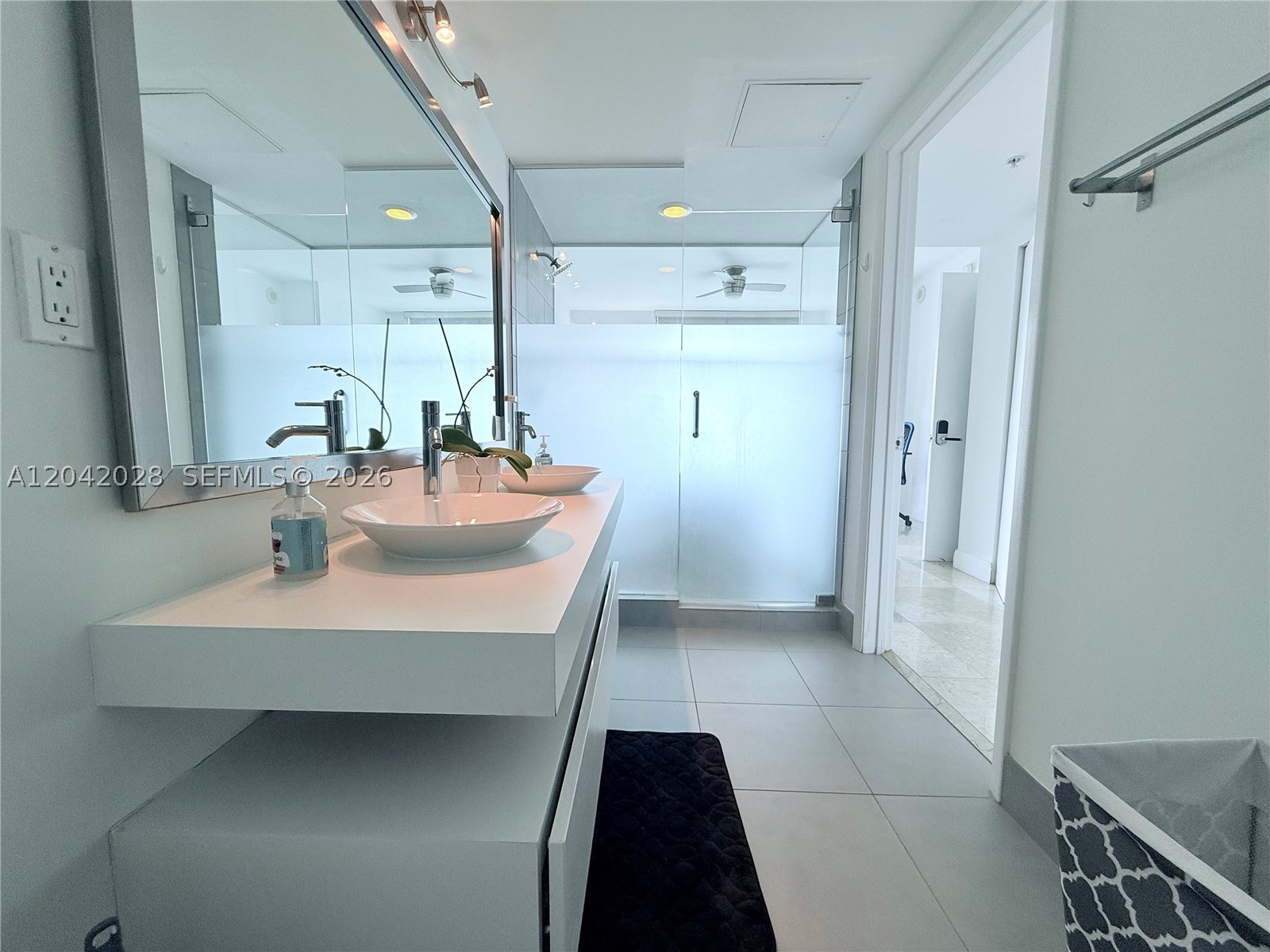 MINT CONDO - Residential Lease