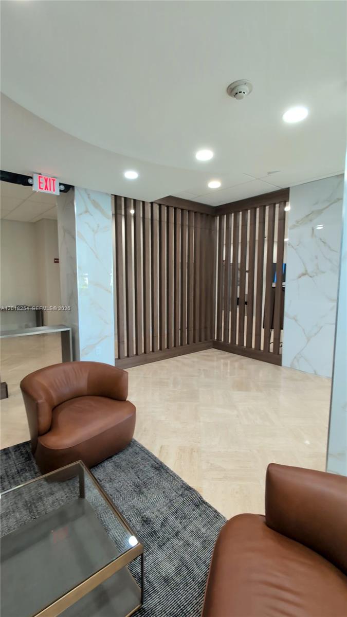 WINSTON TOWERS 100 CONDO - Residential Lease