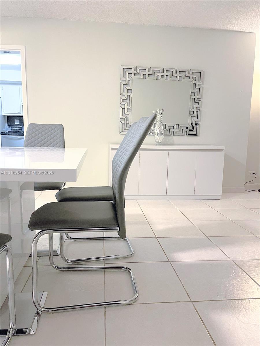 WINSTON TOWERS 100 CONDO - Residential Lease