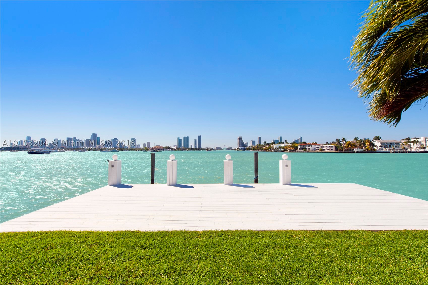 San Marino Island - Residential