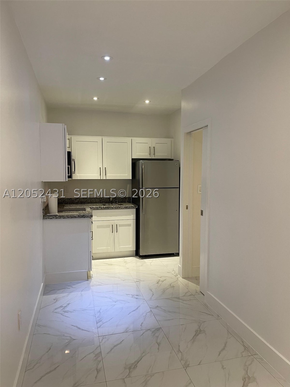 BIRD VILLAS SUB 2ND ADDN - Residential Lease