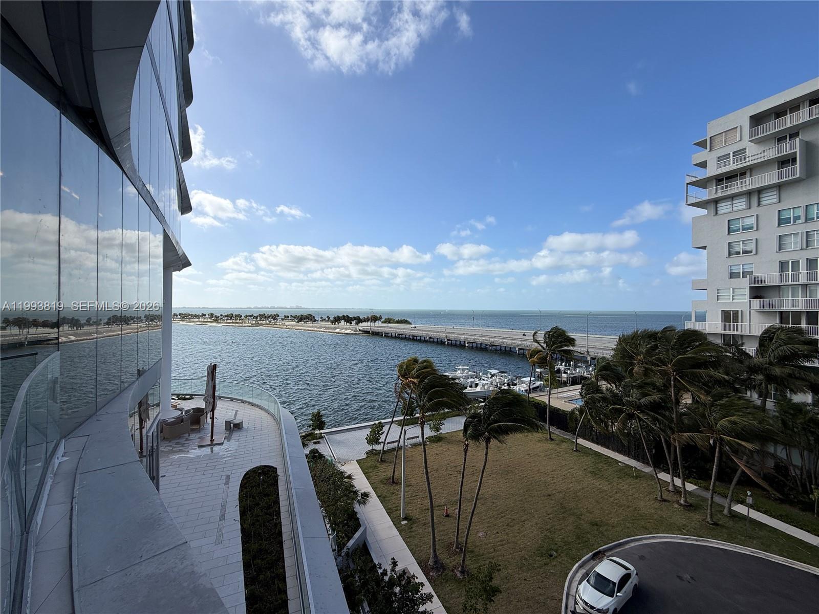 UNA Residences - Residential