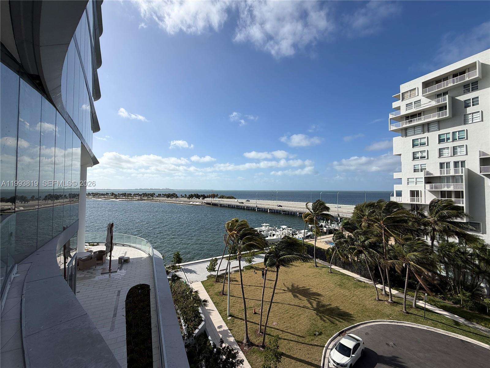 UNA Residences - Residential