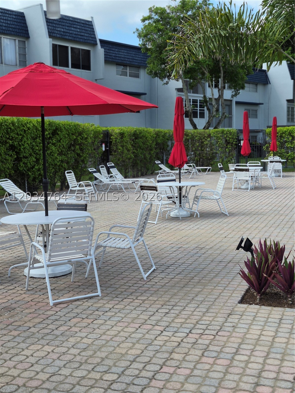 ORIOLE GOLF & TENNIS CLUB - Residential Lease