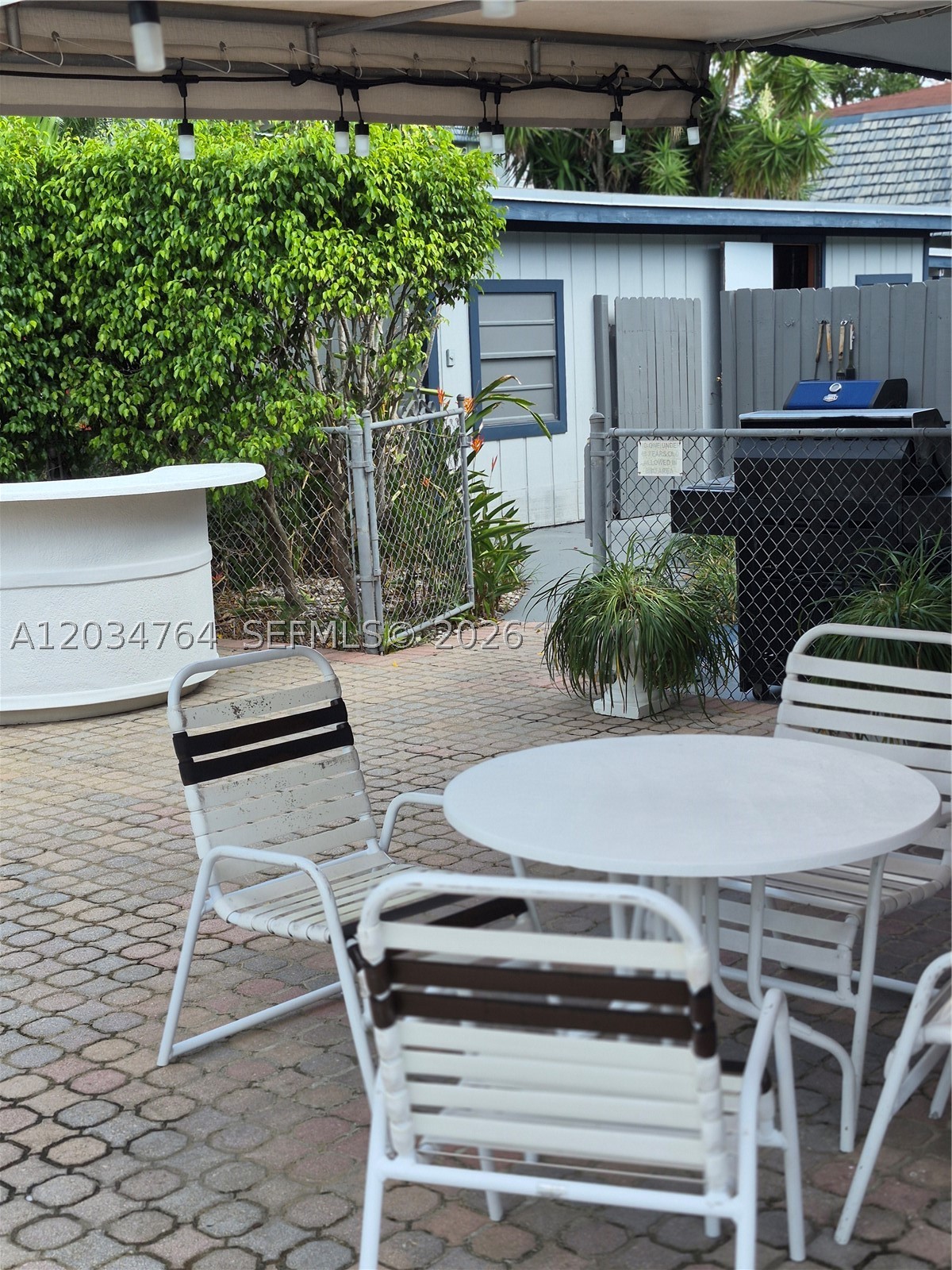ORIOLE GOLF & TENNIS CLUB - Residential Lease
