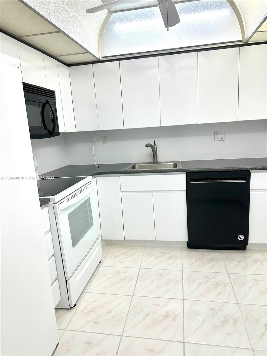 OLYMPUS CONDO PHASE - Residential Lease