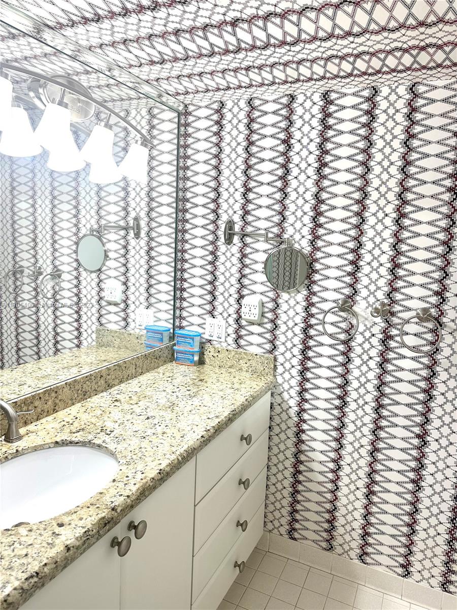 OLYMPUS CONDO PHASE - Residential Lease
