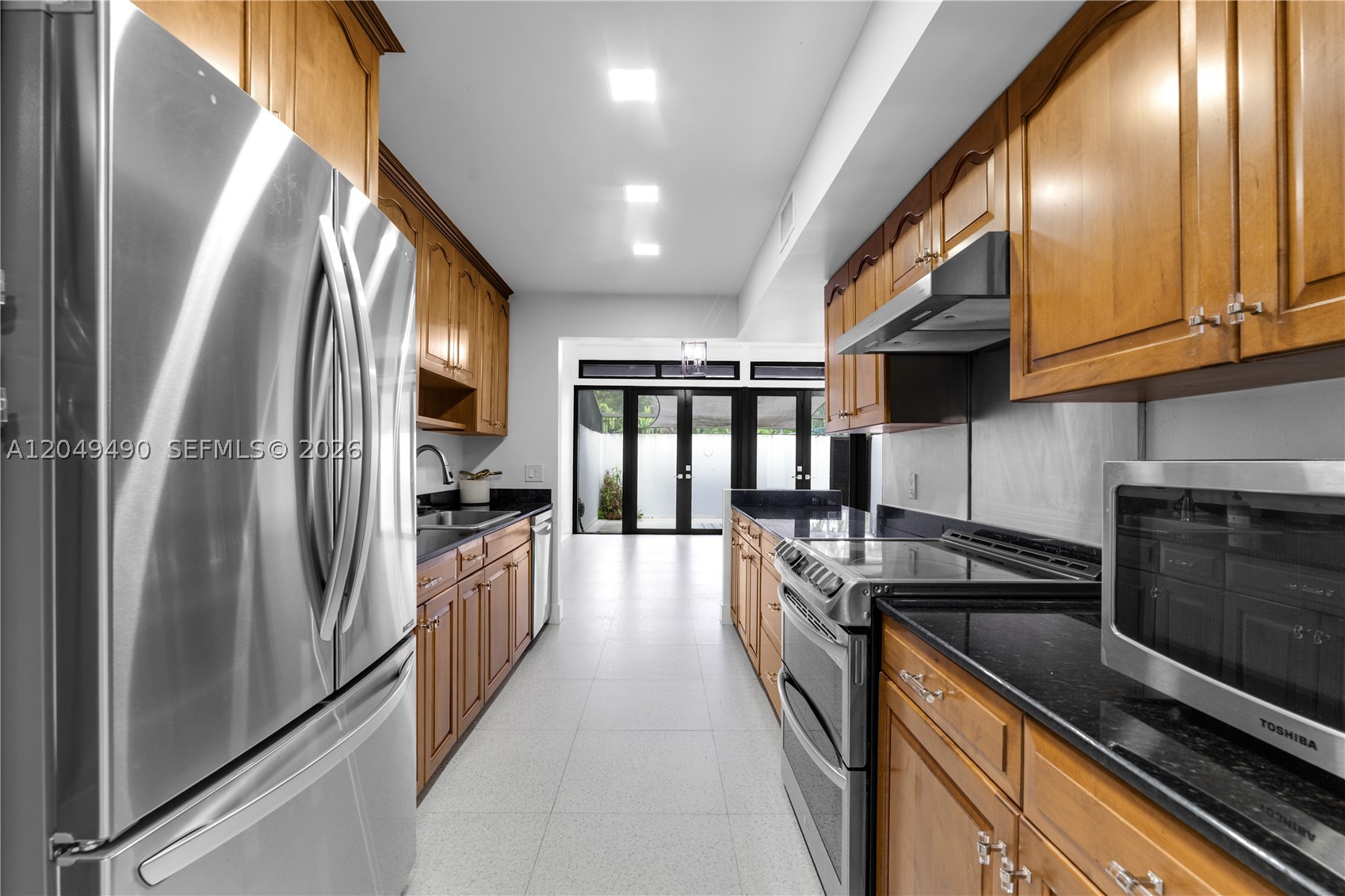 DADELAND WALK - Residential