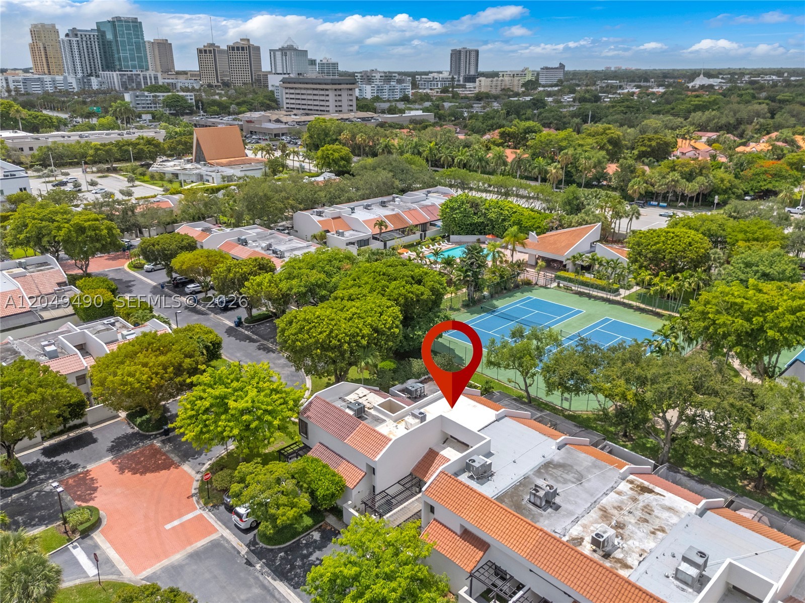 DADELAND WALK - Residential