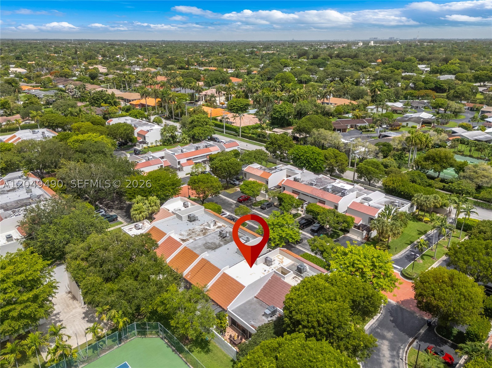 DADELAND WALK - Residential