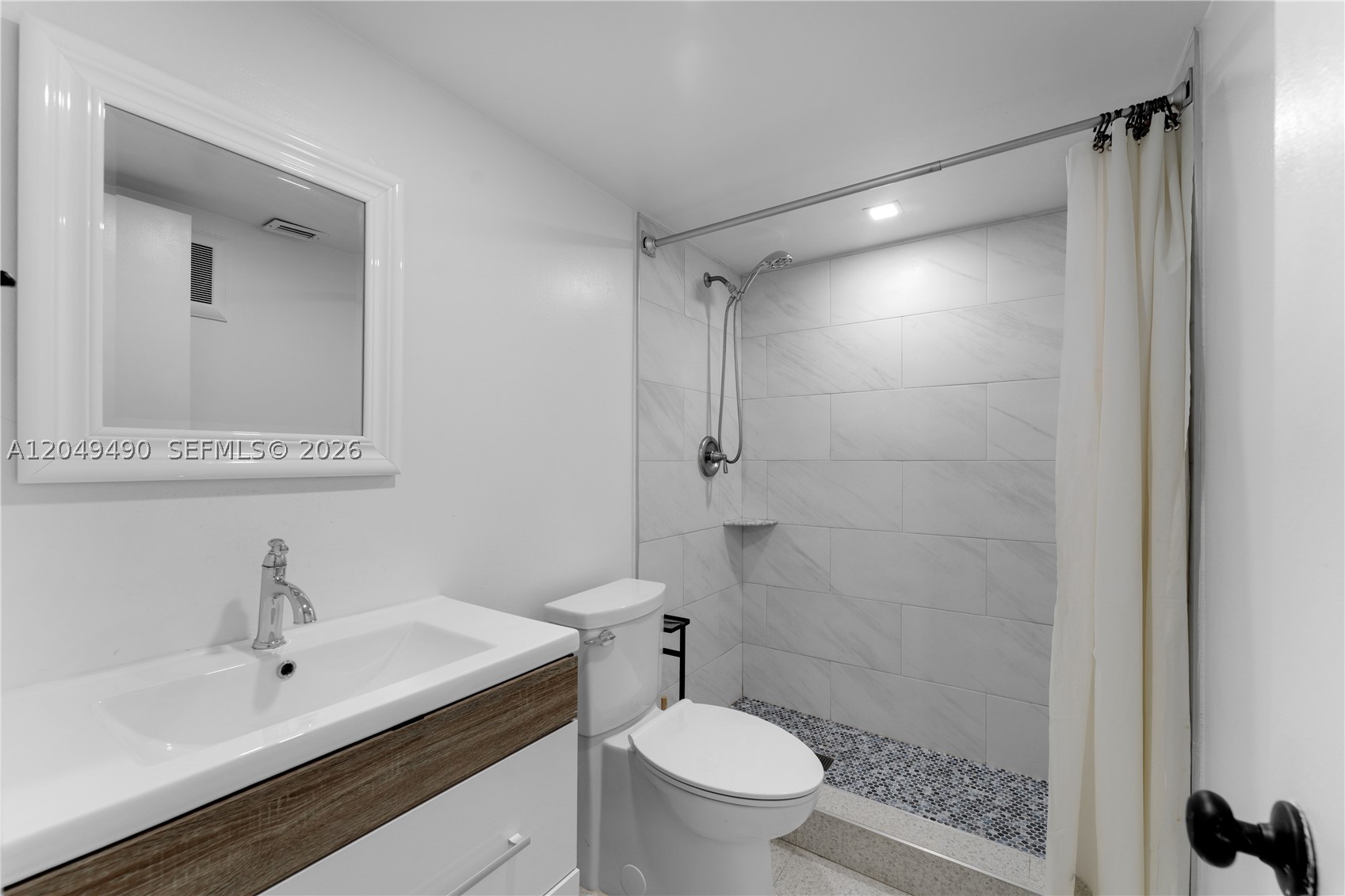 DADELAND WALK - Residential