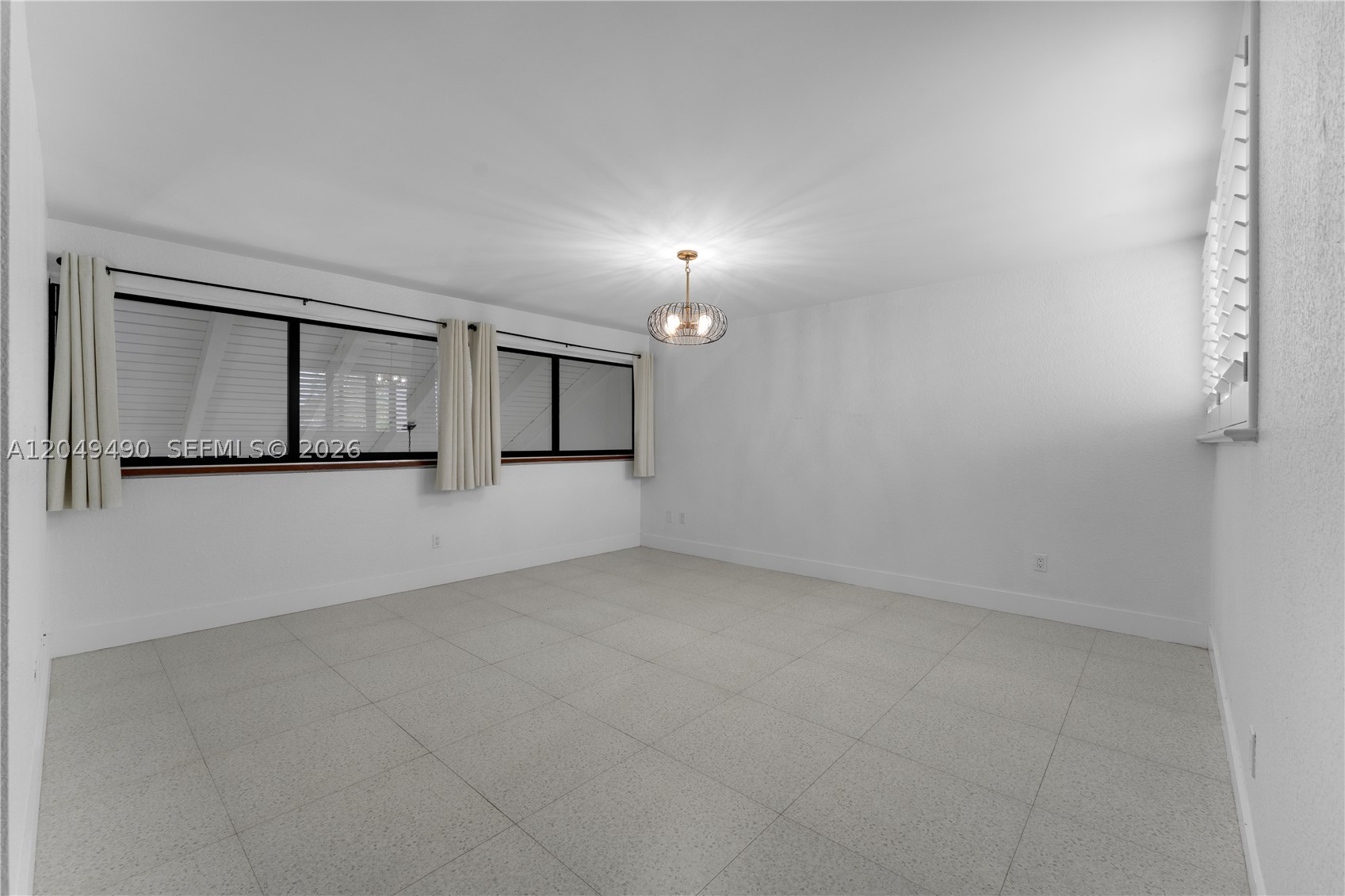 DADELAND WALK - Residential