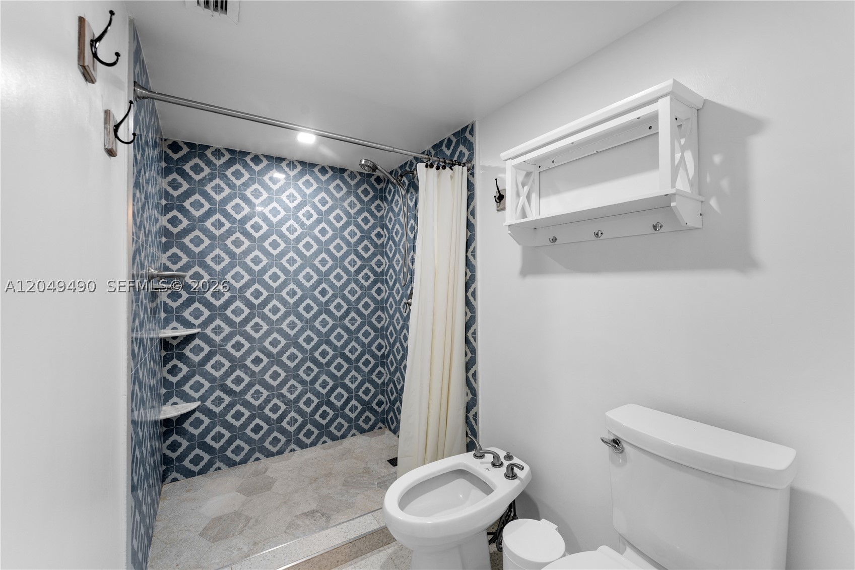 DADELAND WALK - Residential
