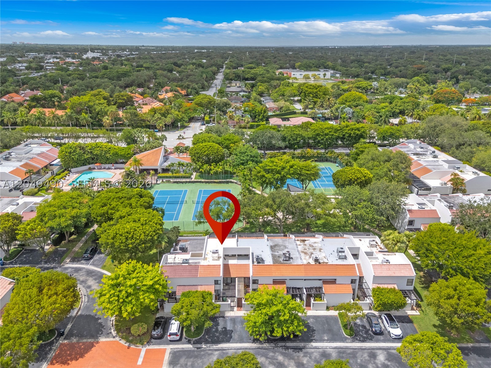 DADELAND WALK - Residential