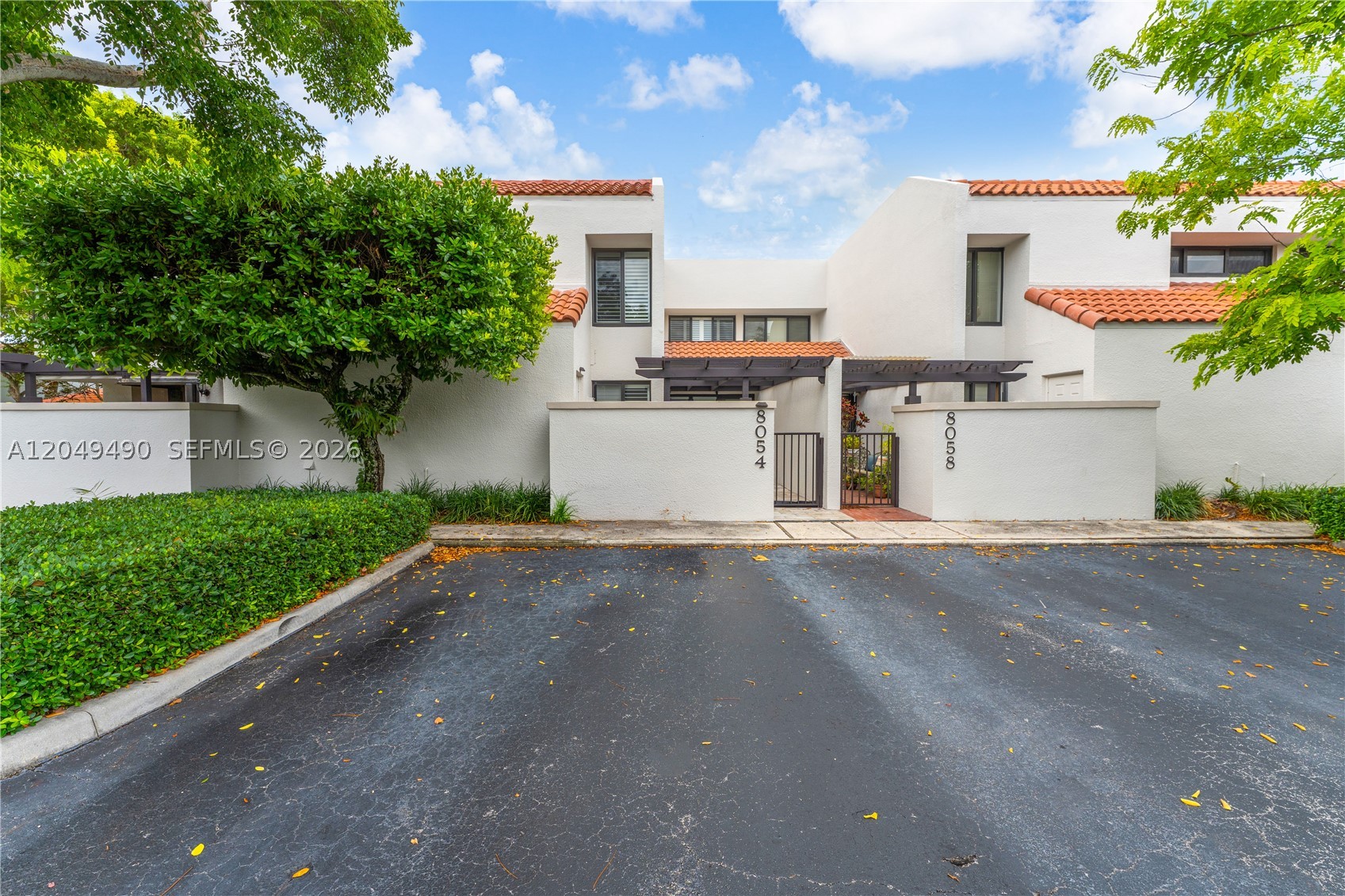 DADELAND WALK - Residential