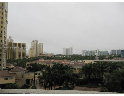 TURNBERRY ON THE GREEN CO - Residential Lease