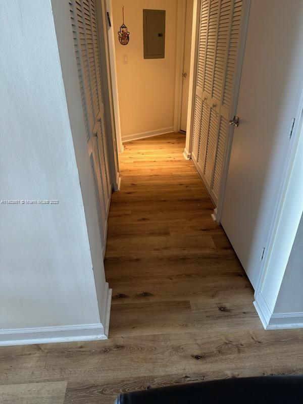 TURNBERRY ON THE GREEN CO - Residential Lease