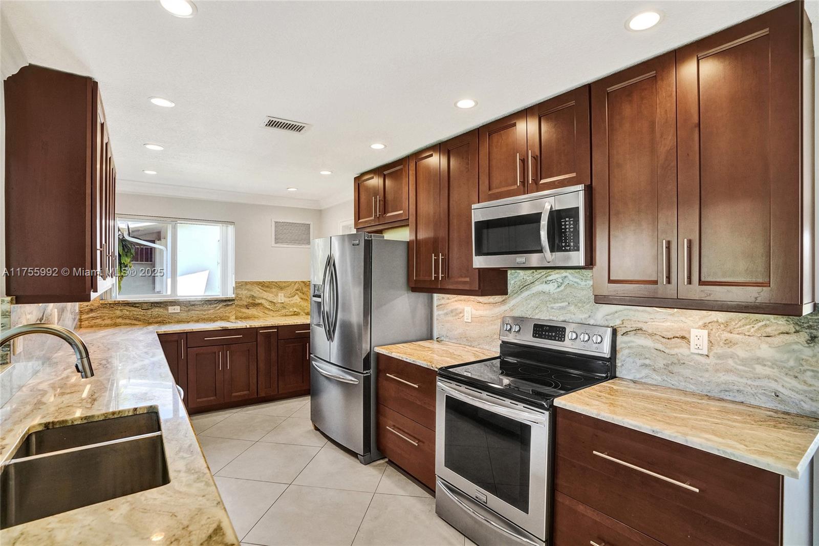 TAMARAC LAKES SOUTH - Residential