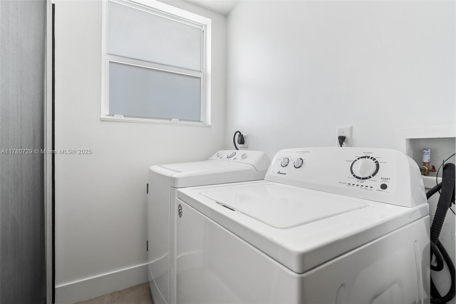 THE DANIA PLACE - Residential