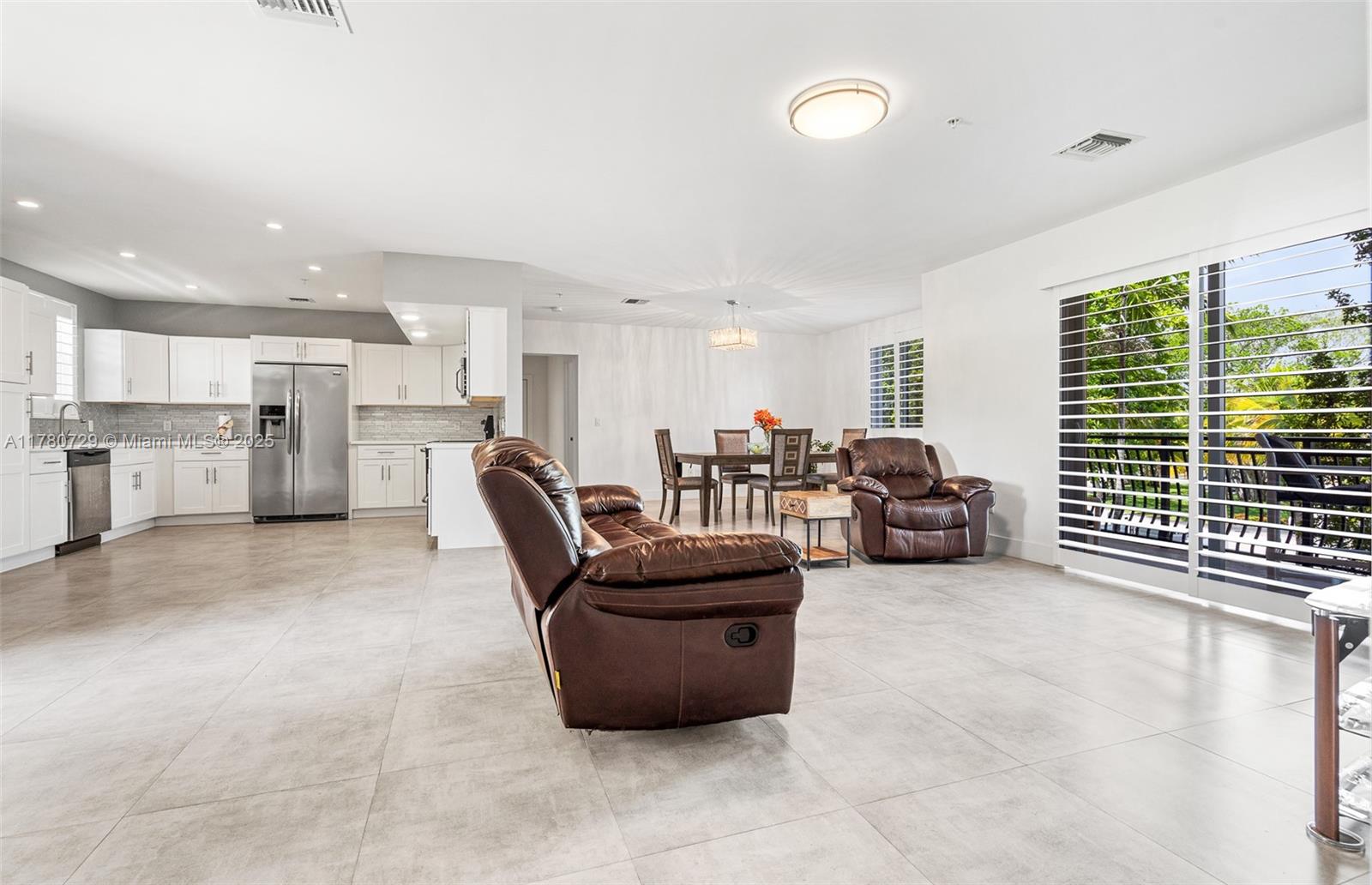 THE DANIA PLACE - Residential