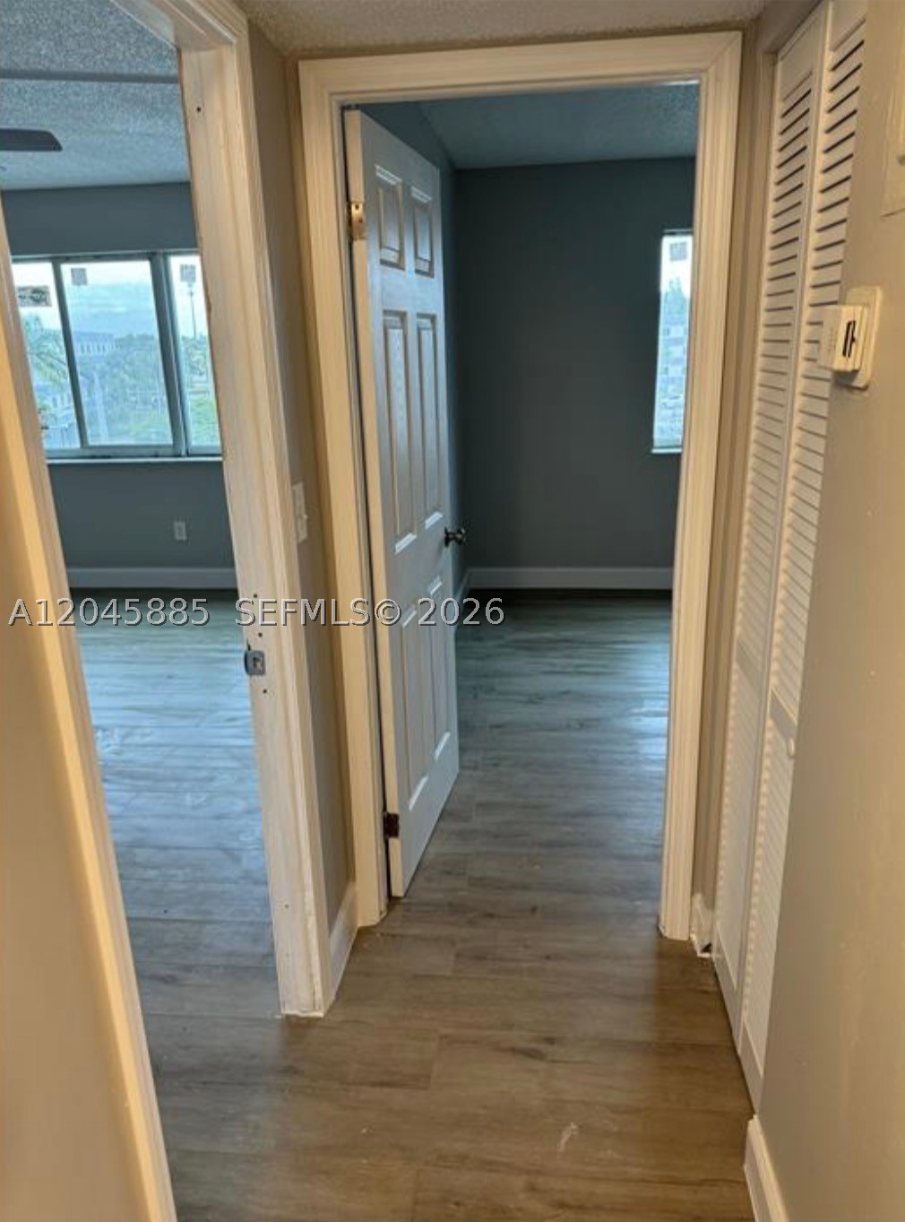 NARANJA LAKES CONDO NO 5 - Residential