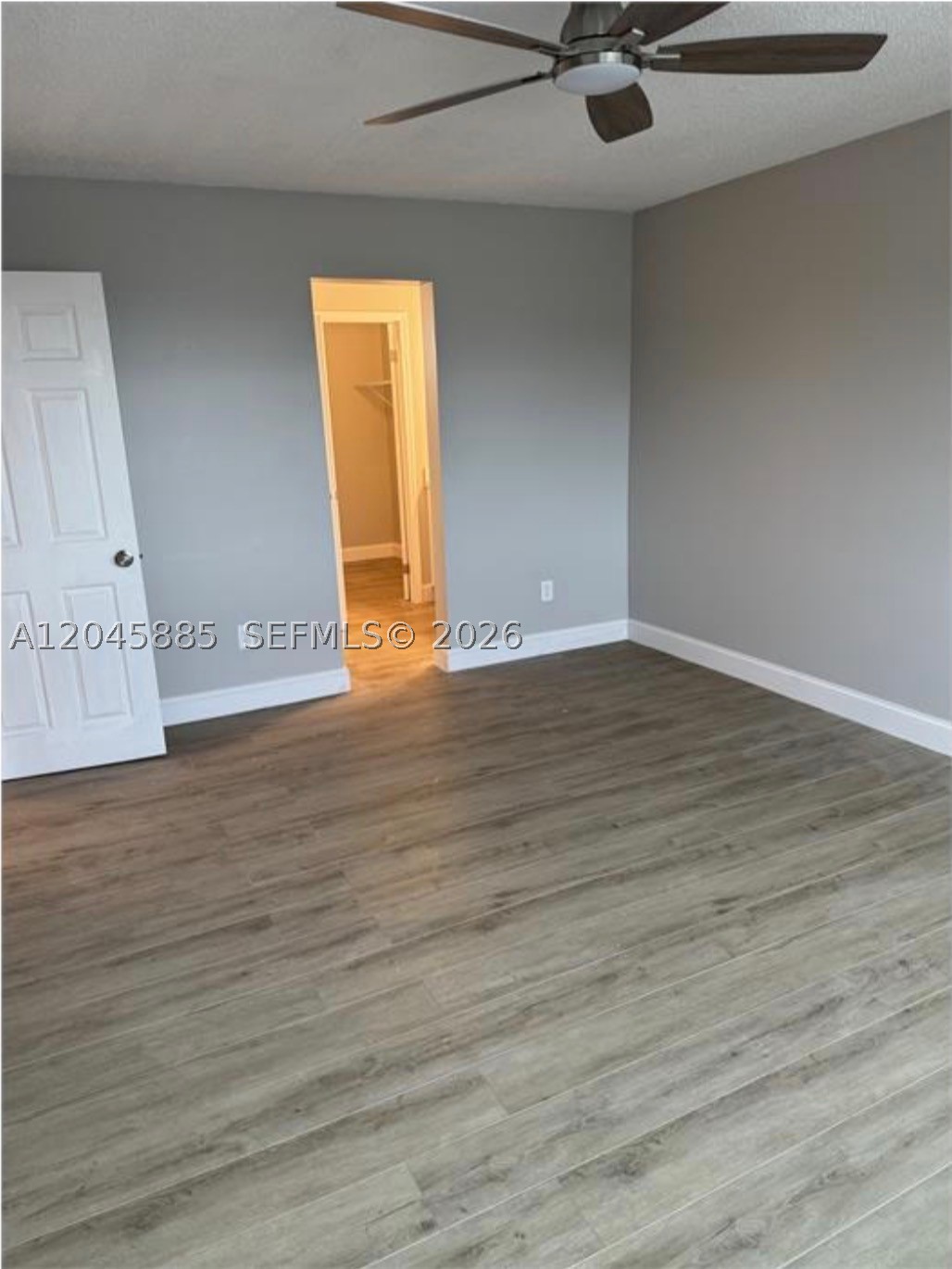 NARANJA LAKES CONDO NO 5 - Residential