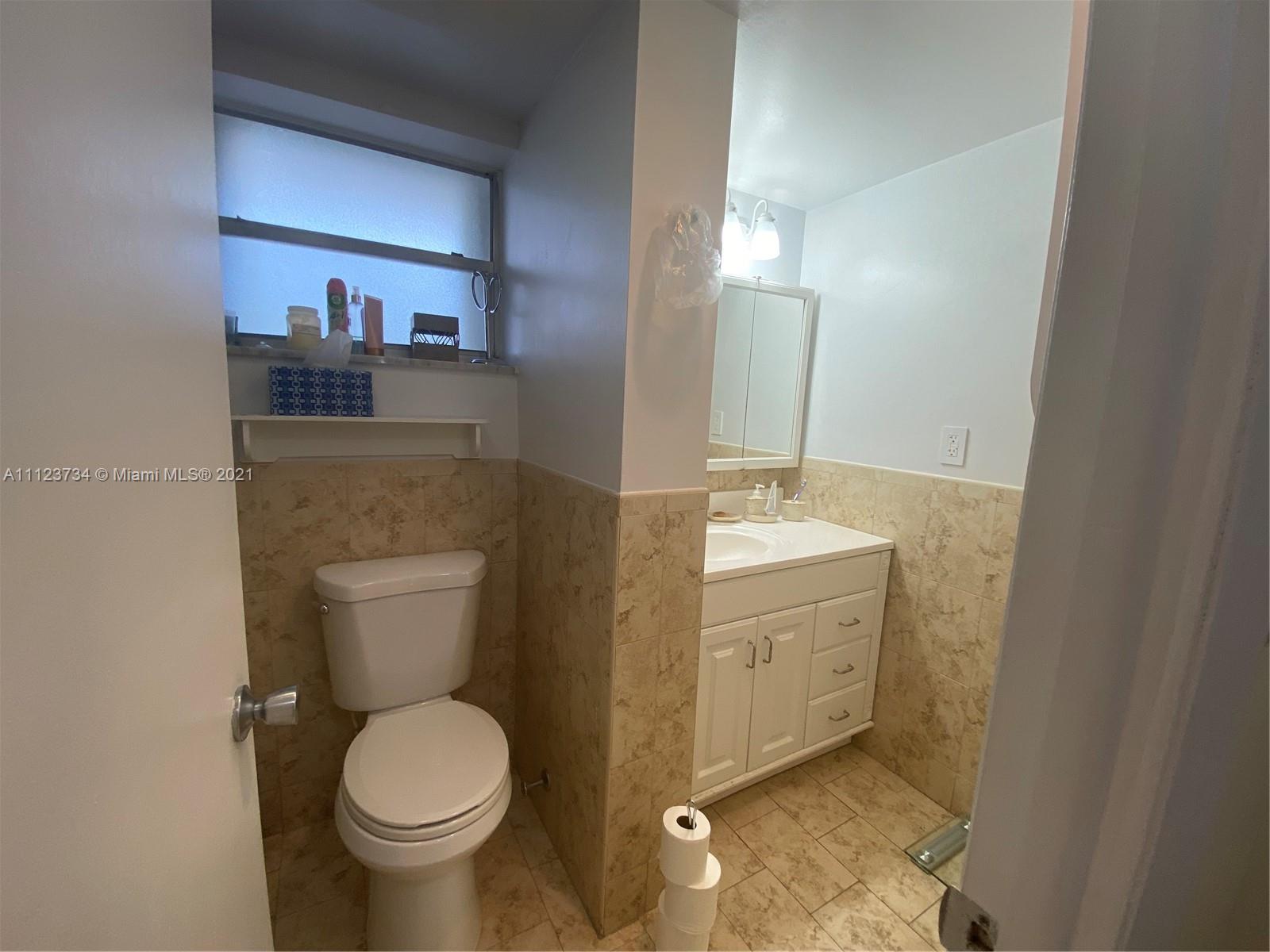 EDEN ISLES CONDO NO 5 - Residential