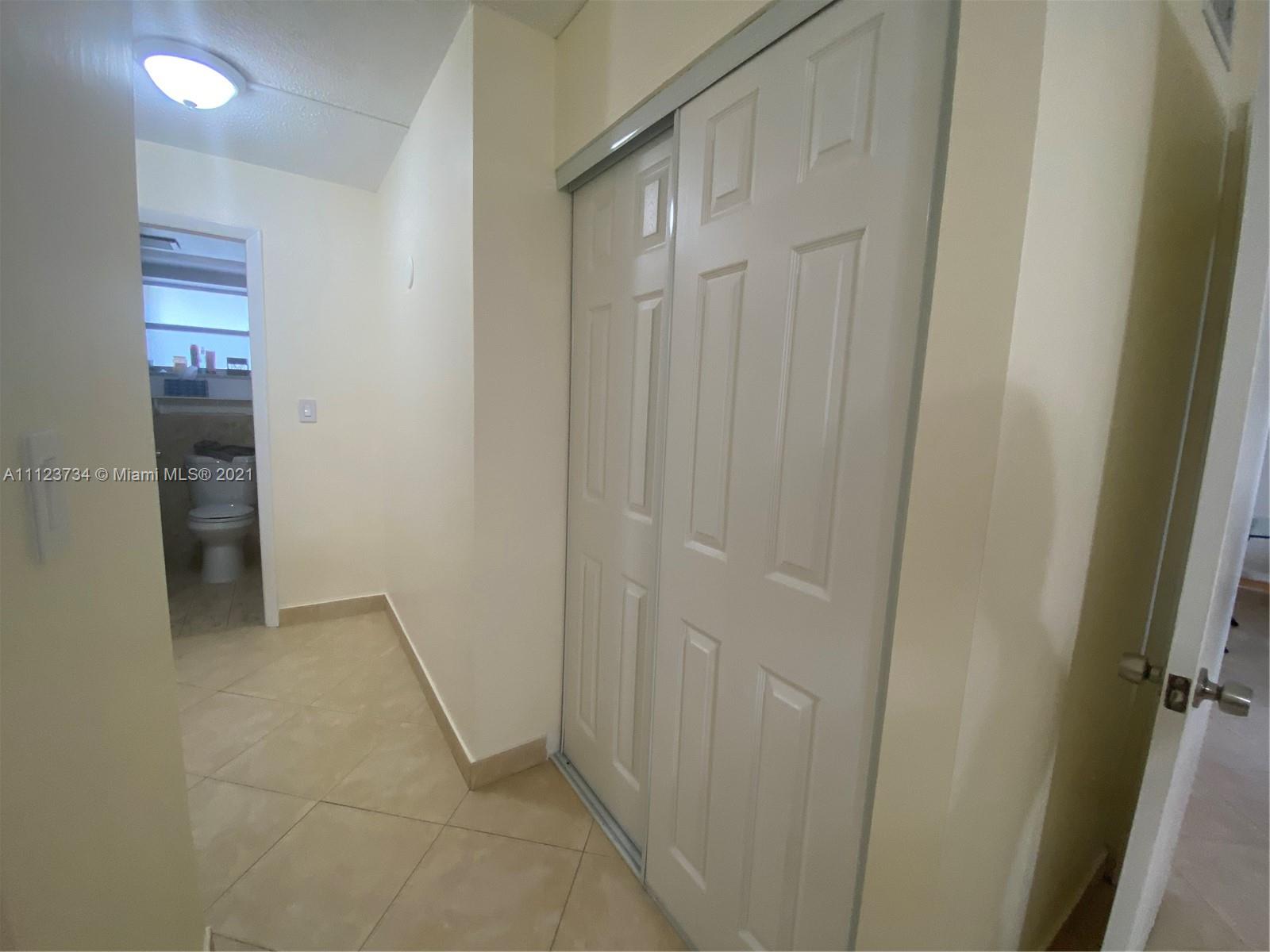 EDEN ISLES CONDO NO 5 - Residential