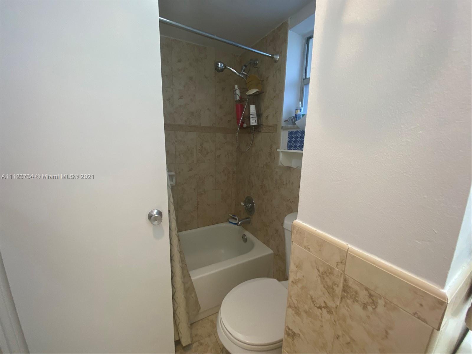 EDEN ISLES CONDO NO 5 - Residential
