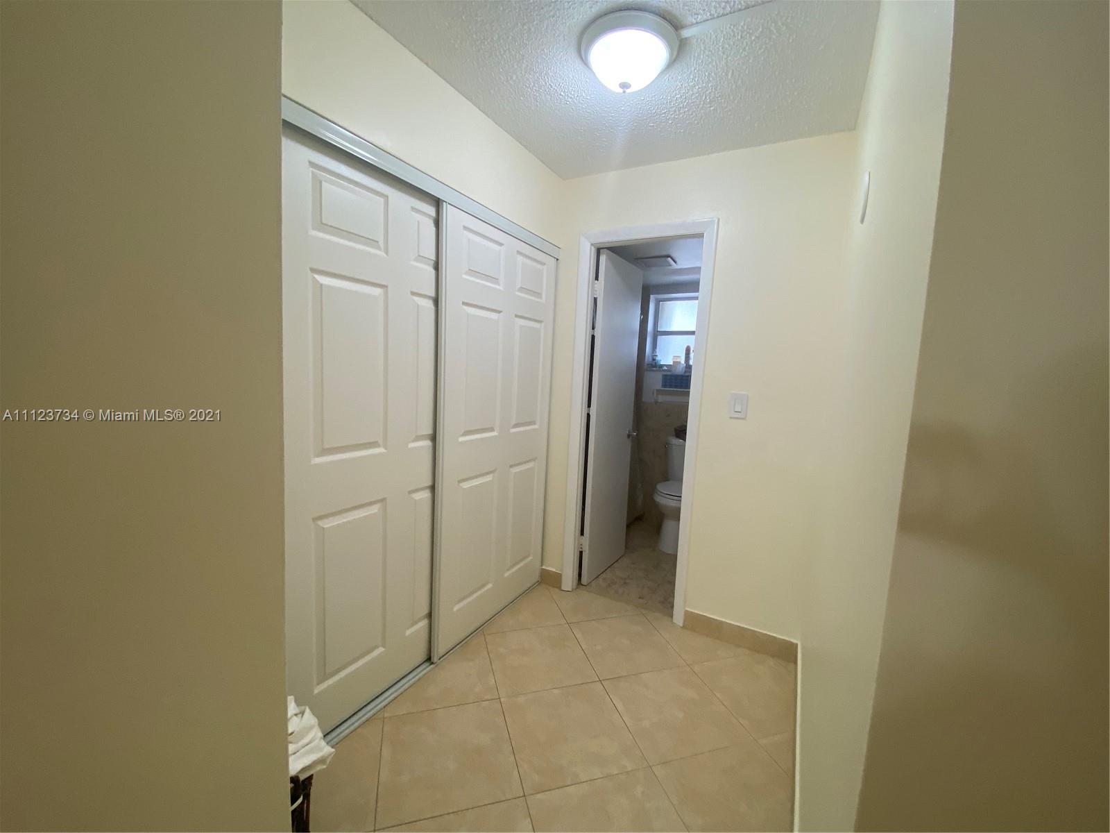EDEN ISLES CONDO NO 5 - Residential