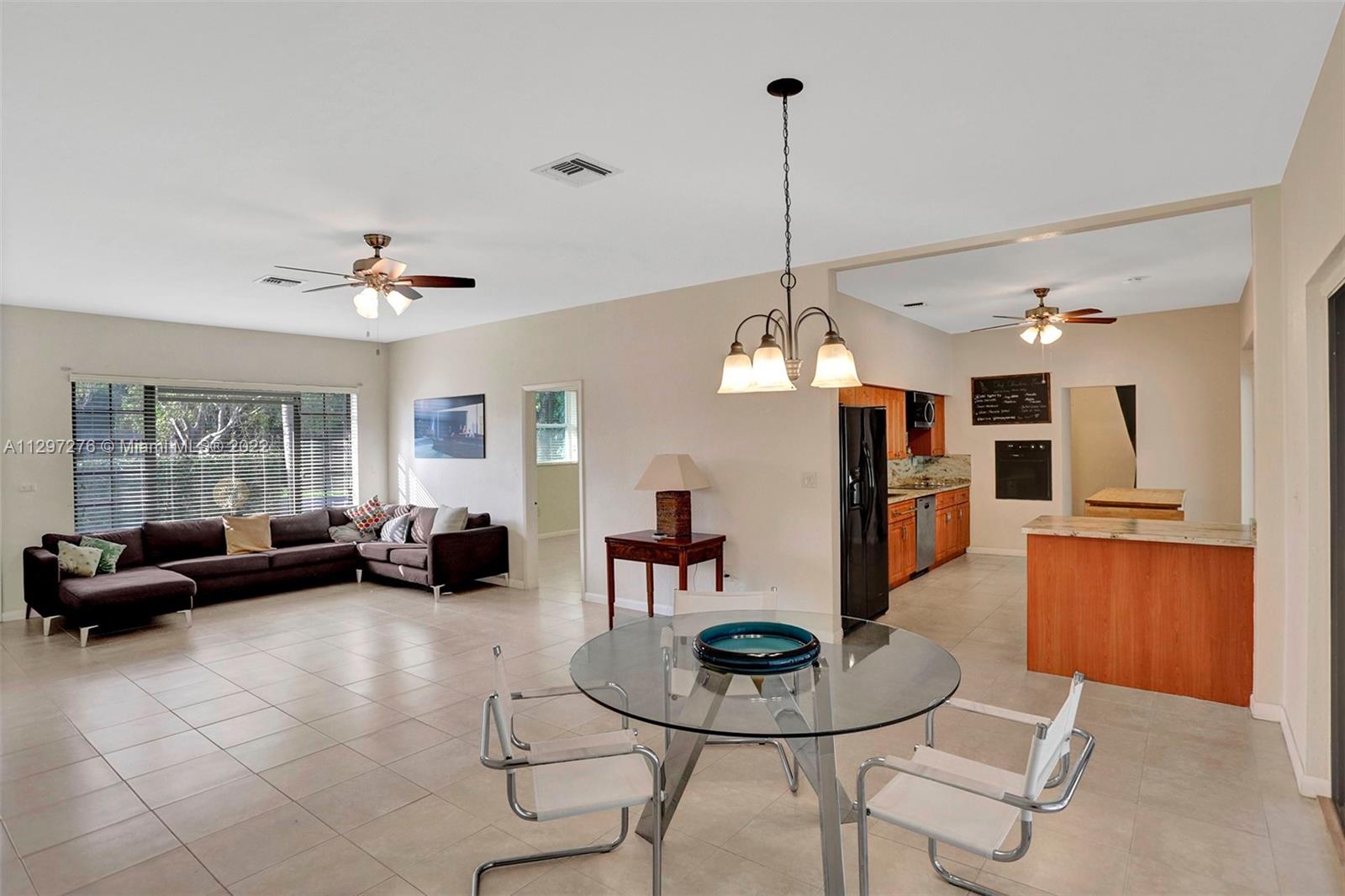 KENDALWOOD ESTATES - Residential