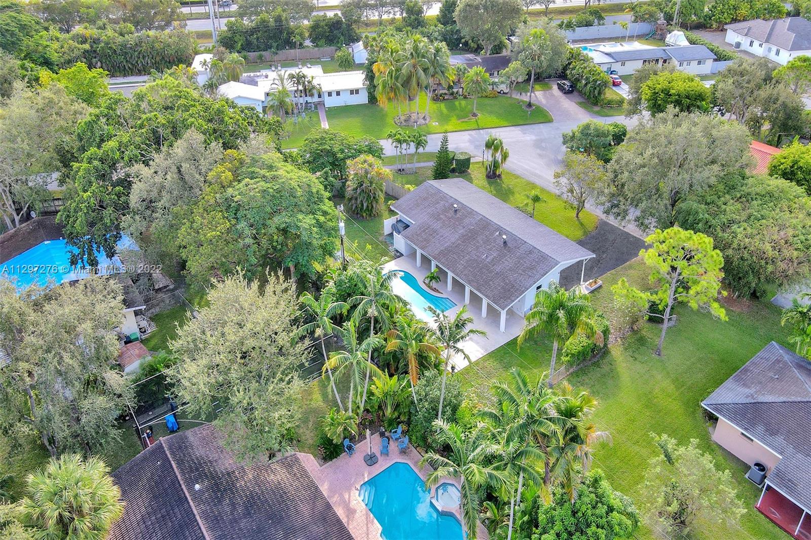 KENDALWOOD ESTATES - Residential