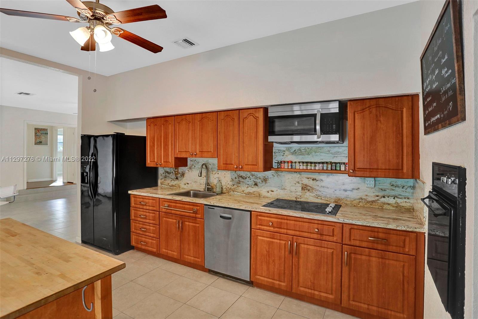 KENDALWOOD ESTATES - Residential