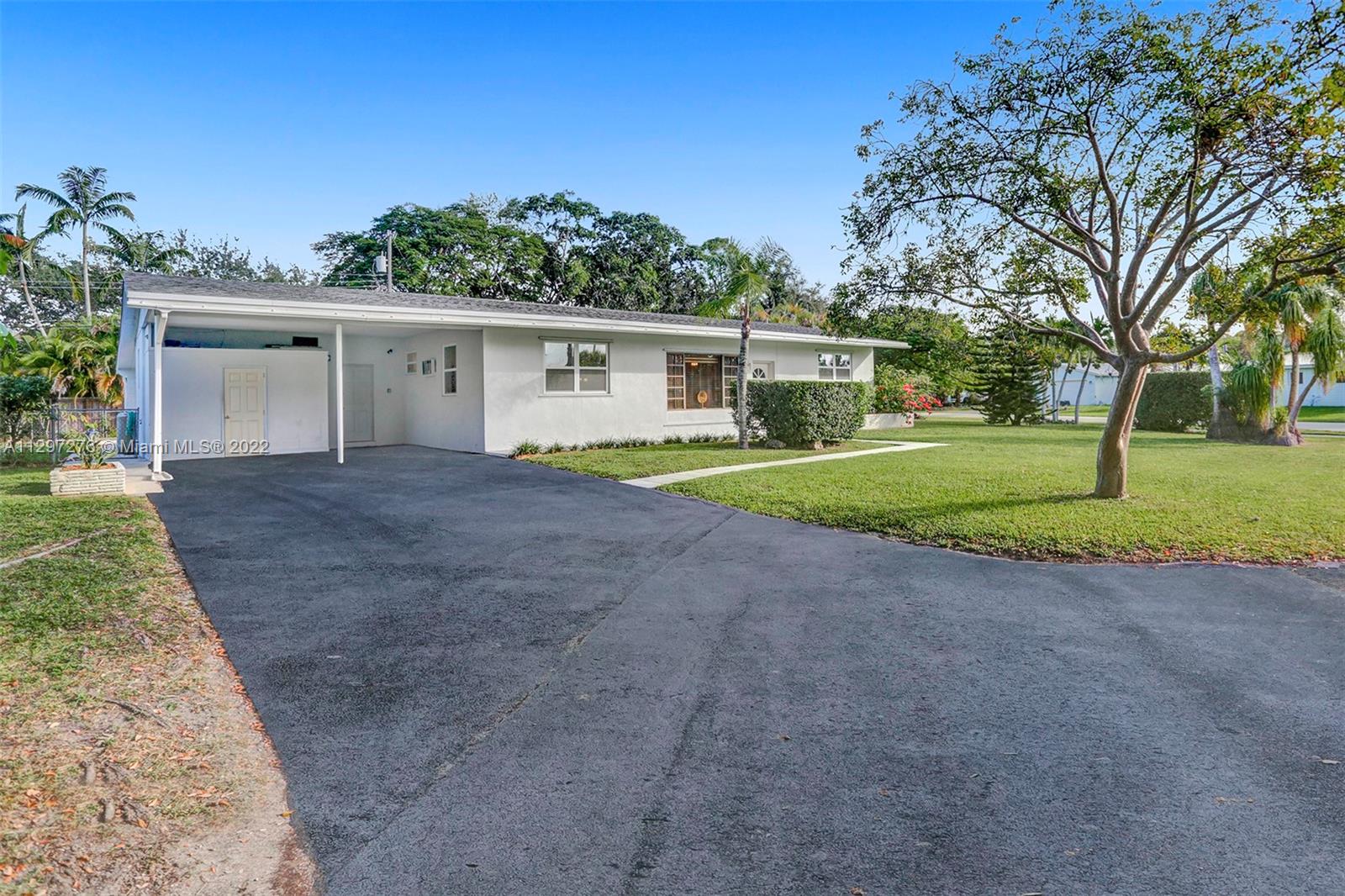 KENDALWOOD ESTATES - Residential