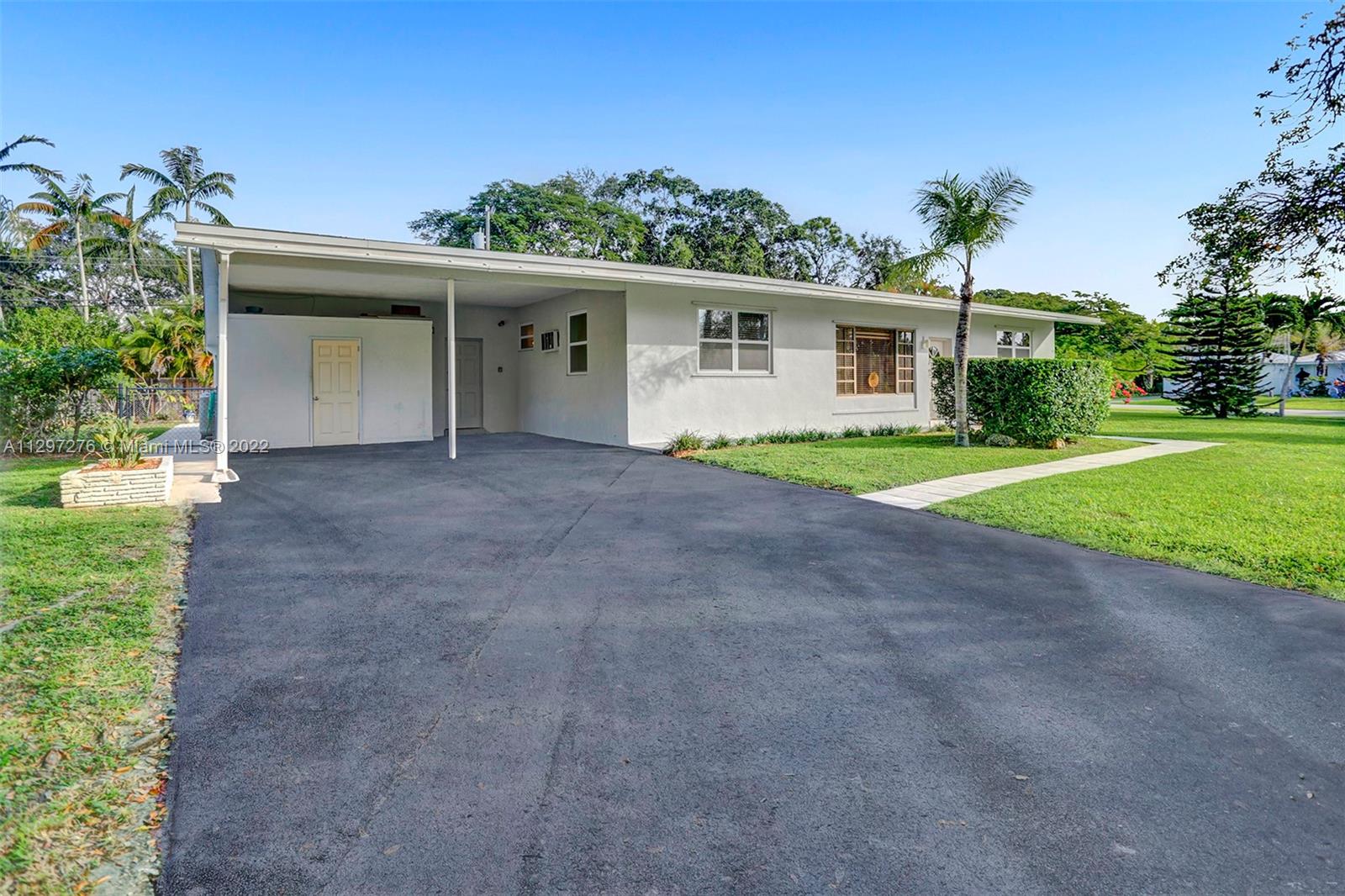 KENDALWOOD ESTATES - Residential