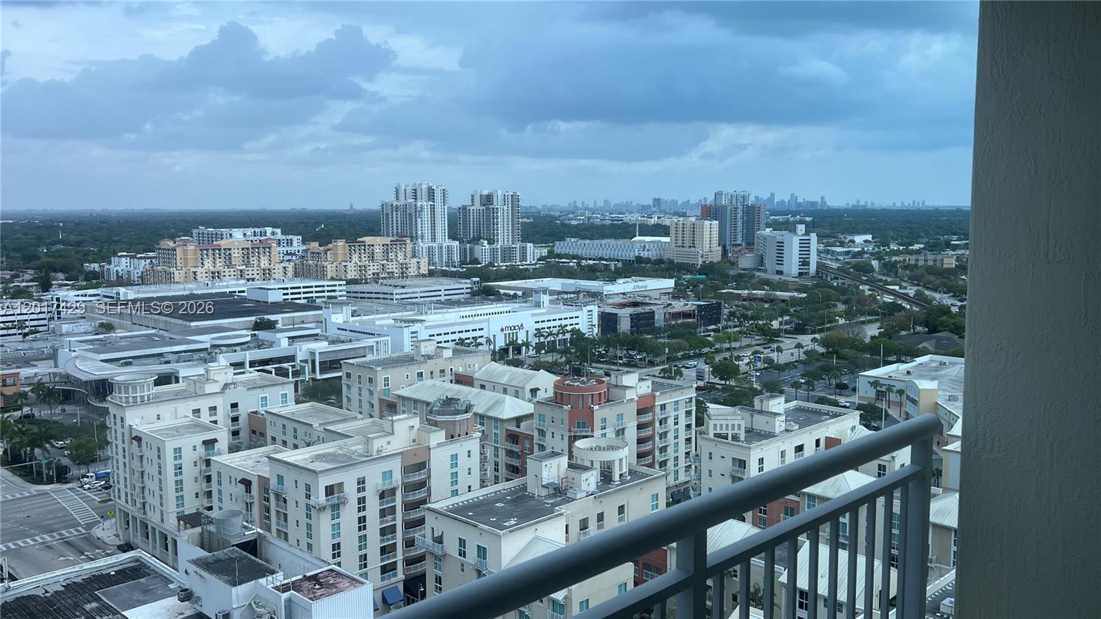 METROPOLIS I AT DADELAND - Residential