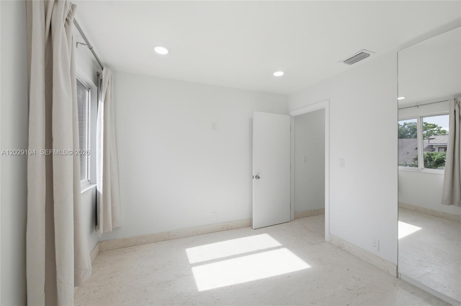 TIMBERWALK 2 SEC 6 - Residential Lease