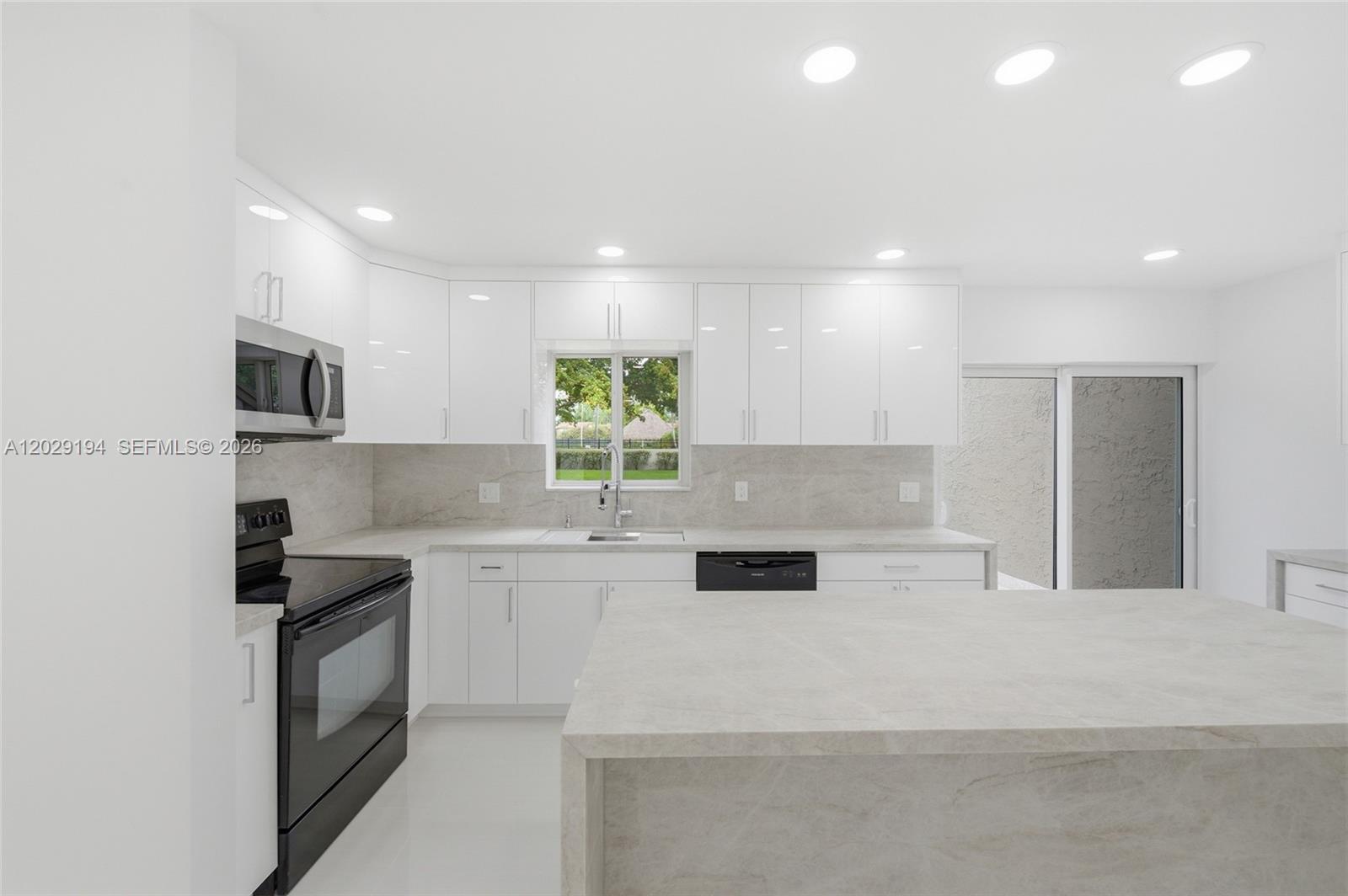 TIMBERWALK 2 SEC 6 - Residential Lease