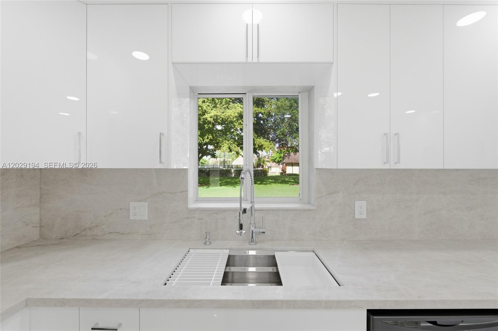 TIMBERWALK 2 SEC 6 - Residential Lease