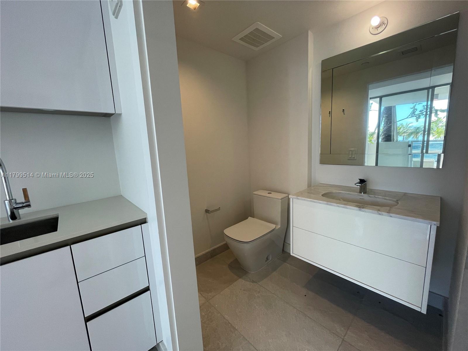 Turnberry Ocean Club - Residential