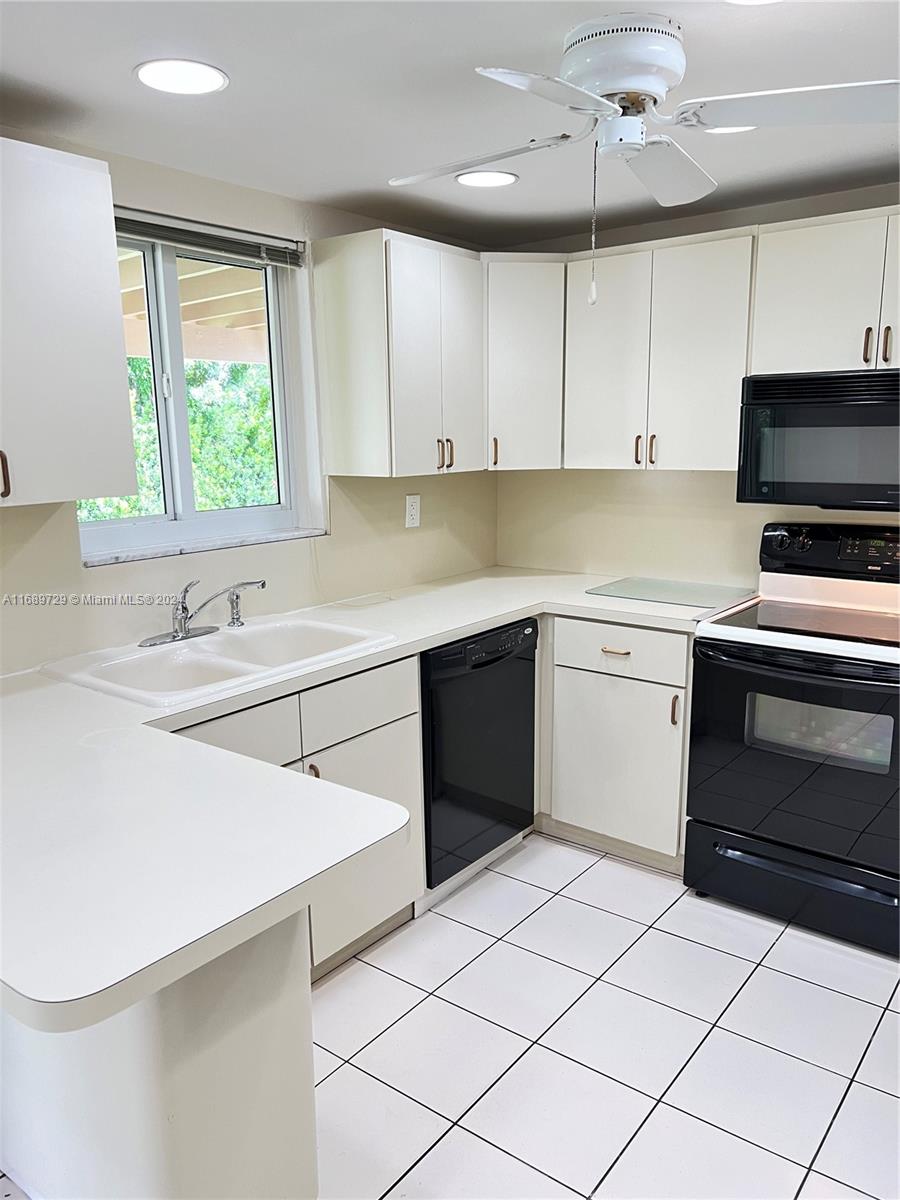 HEFTLER HOMES SUNSET PARK - Residential