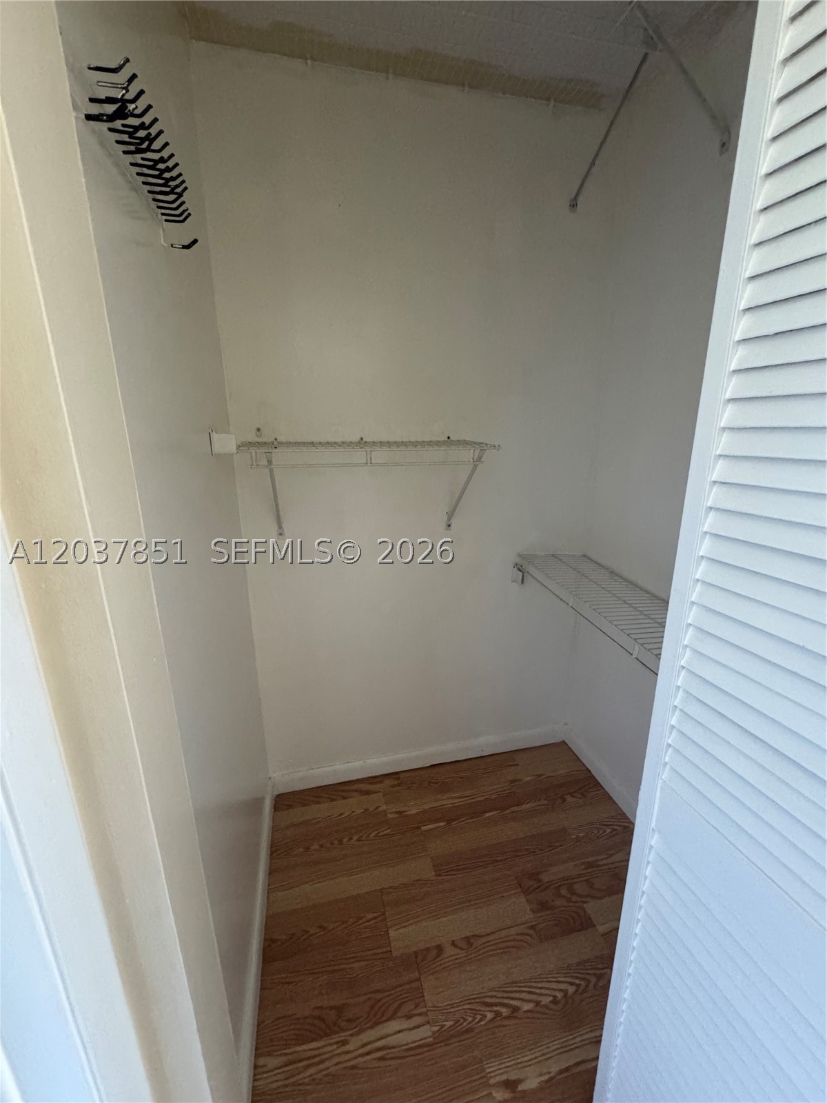 LAKES BY THE BAY SEC 2 - Residential Lease