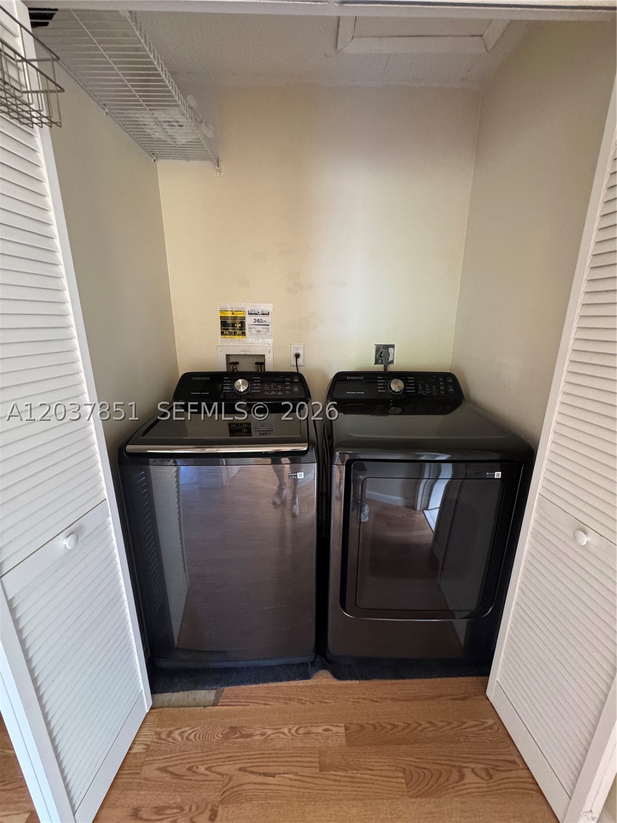 LAKES BY THE BAY SEC 2 - Residential Lease